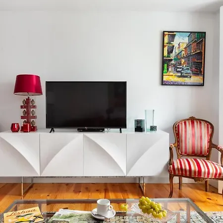 Apartment Plum Guide - The Sentinel Lisbon