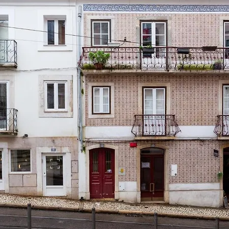 Plum Guide - The Sentinel Apartment